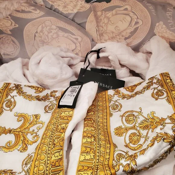 Versace Robe - Picture 5 of 7